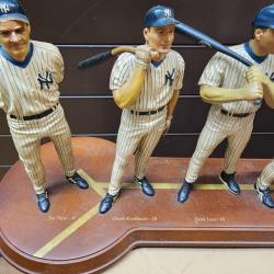 10 players from the 1998 New York Yankees MLB Team by Danbury