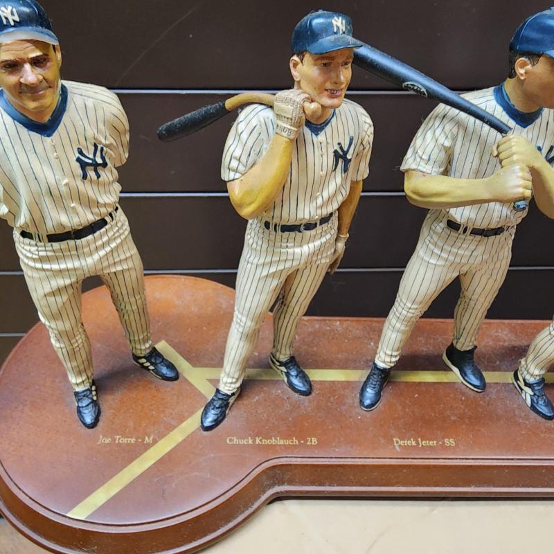 10 players from the 1998 New York Yankees MLB Team by Danbury